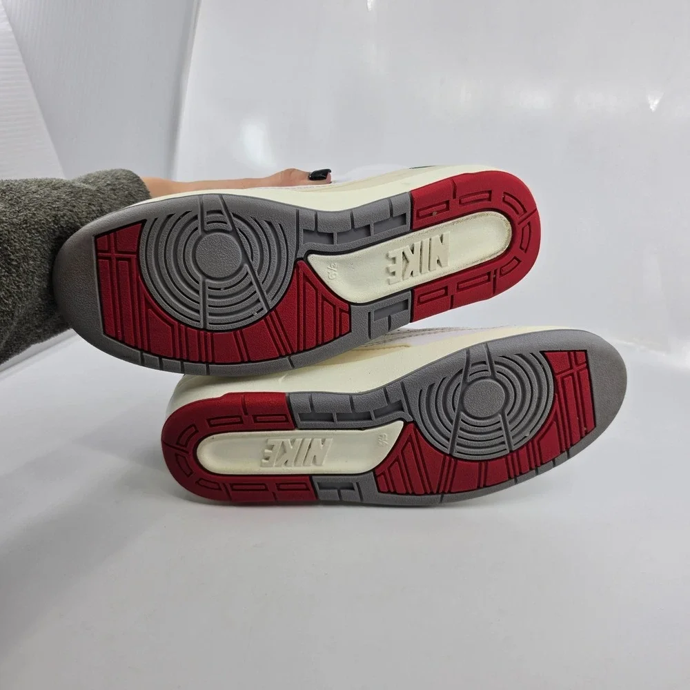 Nike please see